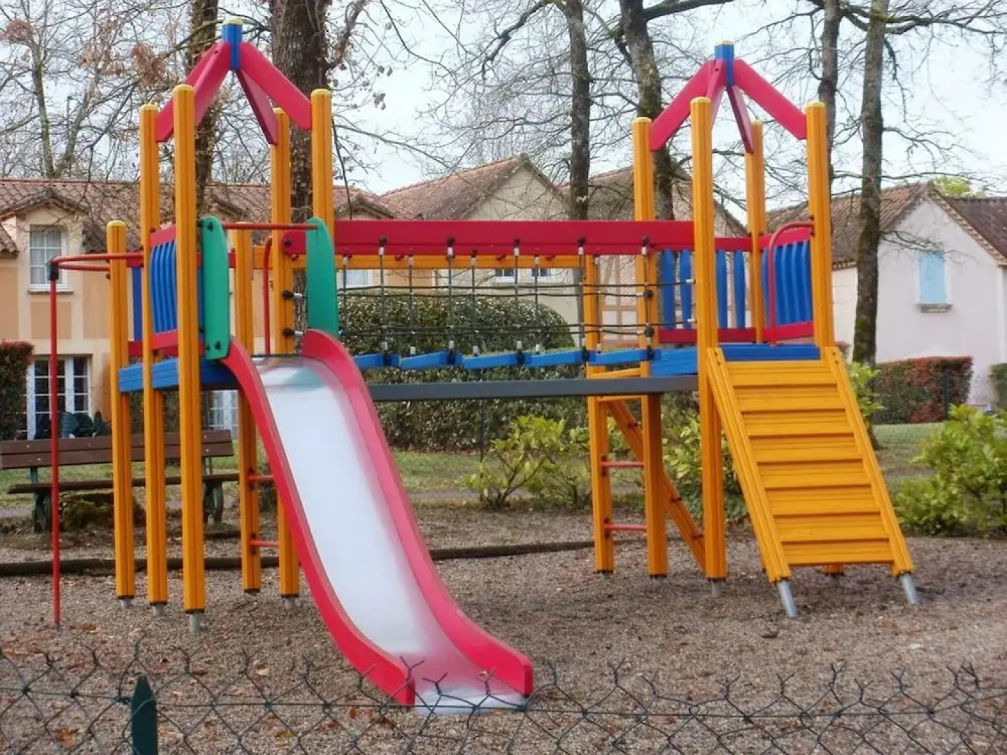 Apartment With 2 Bedrooms in Monflanquin, With Wonderful Lake View, Shared Pool, Furnished Garden