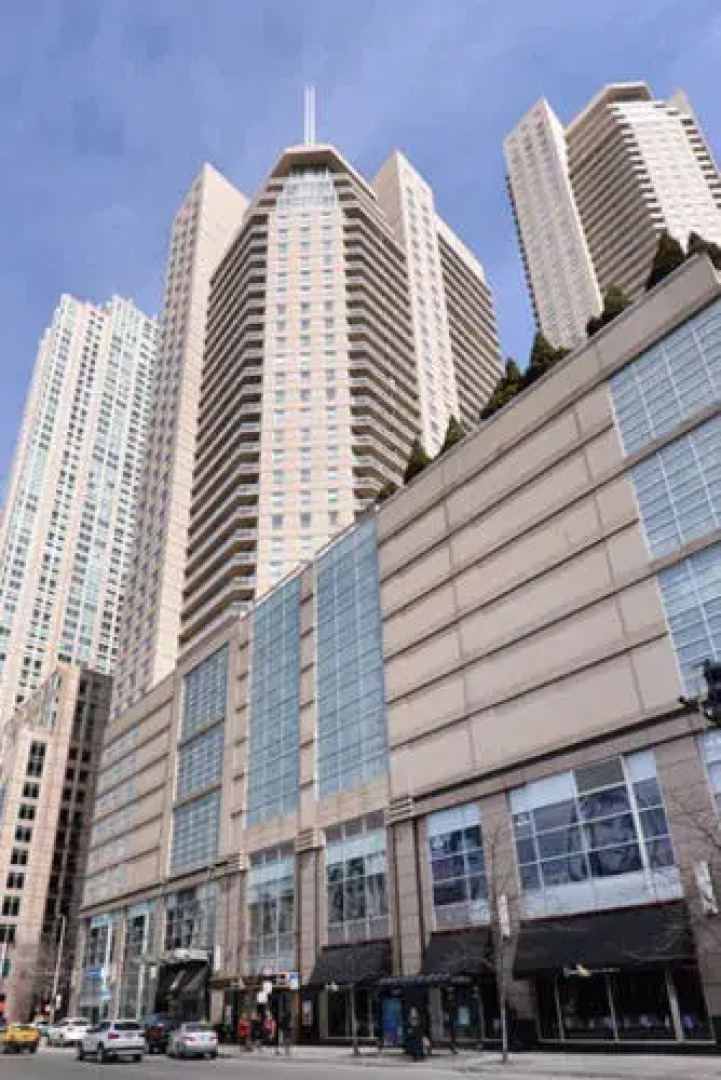 Premier Luxury Suites