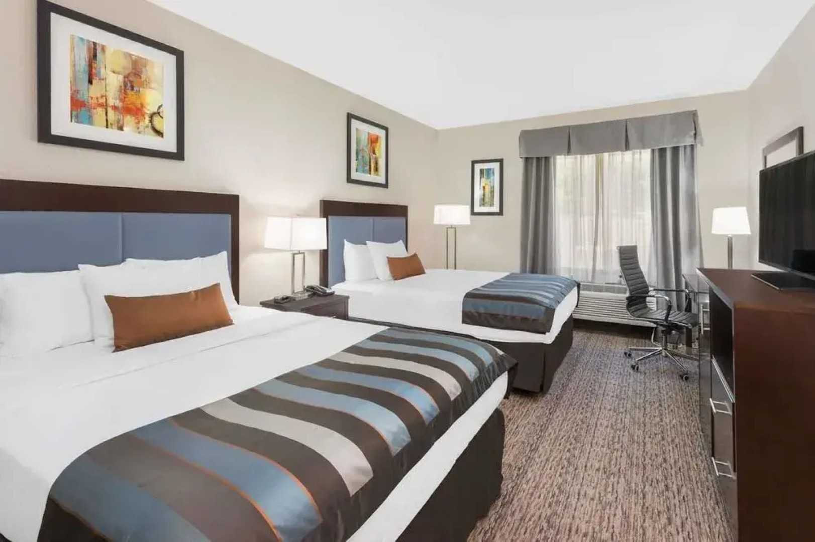 Wingate by Wyndham Asheville Airport