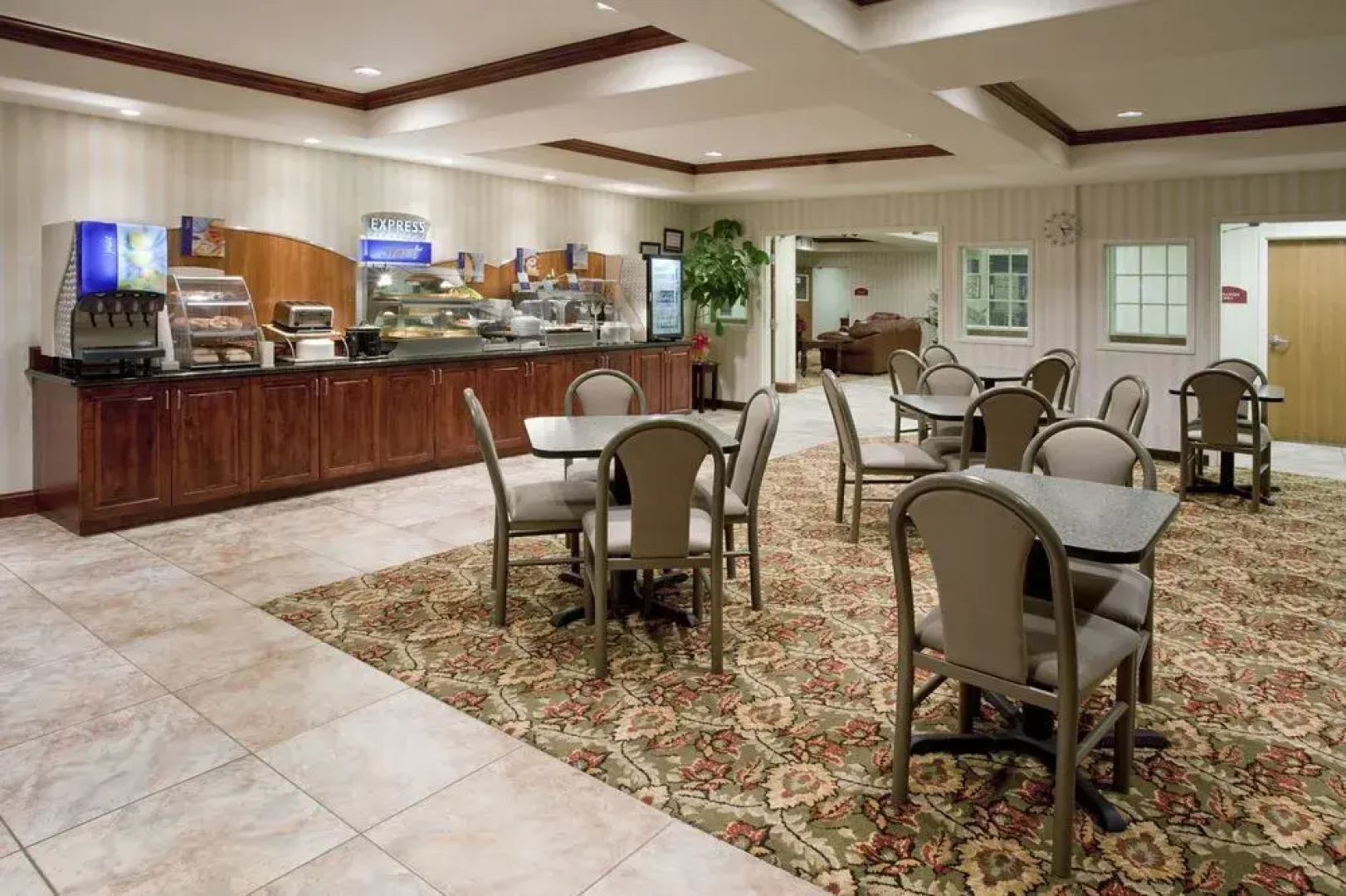 Holiday Inn Express & Suites Evanston