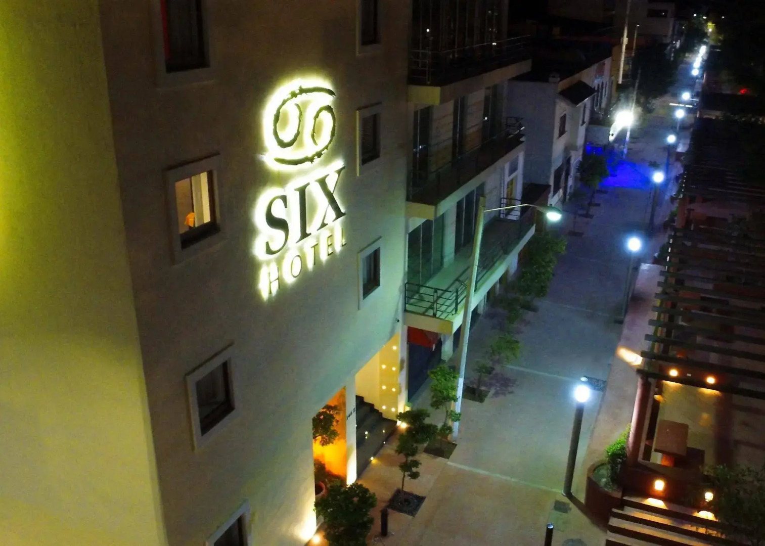 Six Hotel Guadalajara Expiatorio