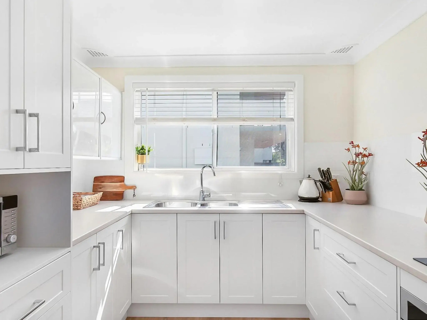 Ocean Blue Apartment Five - ground floor apartment