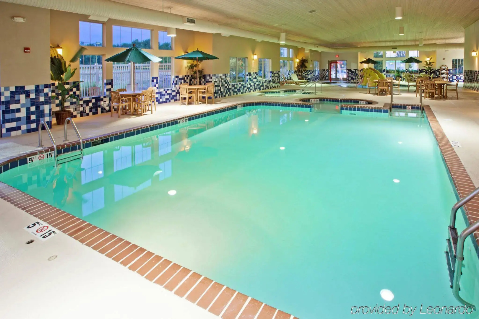 Country Inn & Suites by Radisson, Portage, IN
