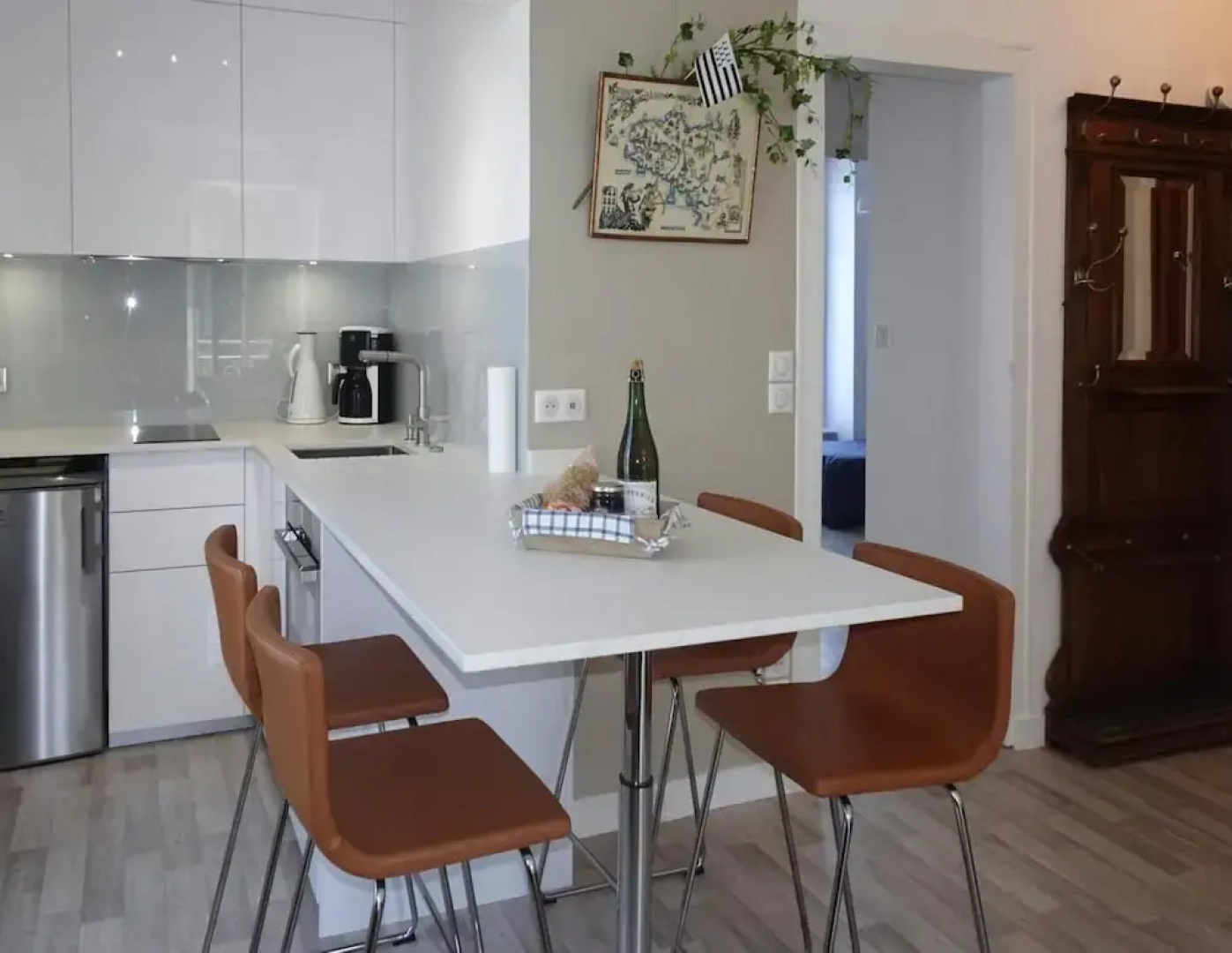 Apartment, Beg Meil
