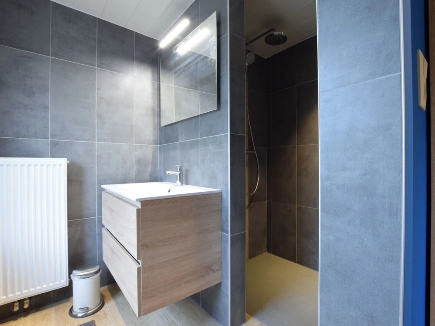 Serene Garden Retreat