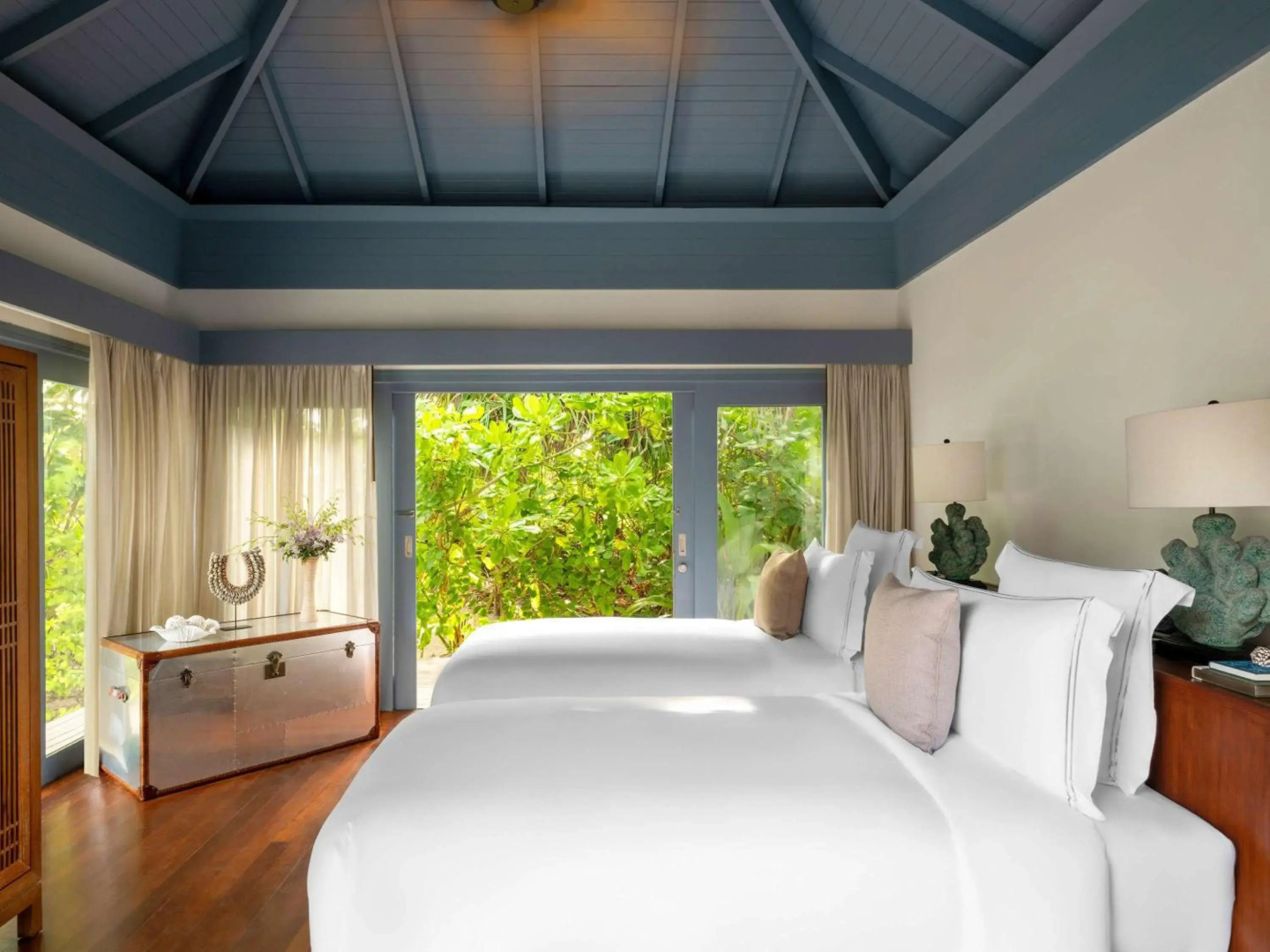 The Halcyon Private Isles Maldives, Autograph Collection