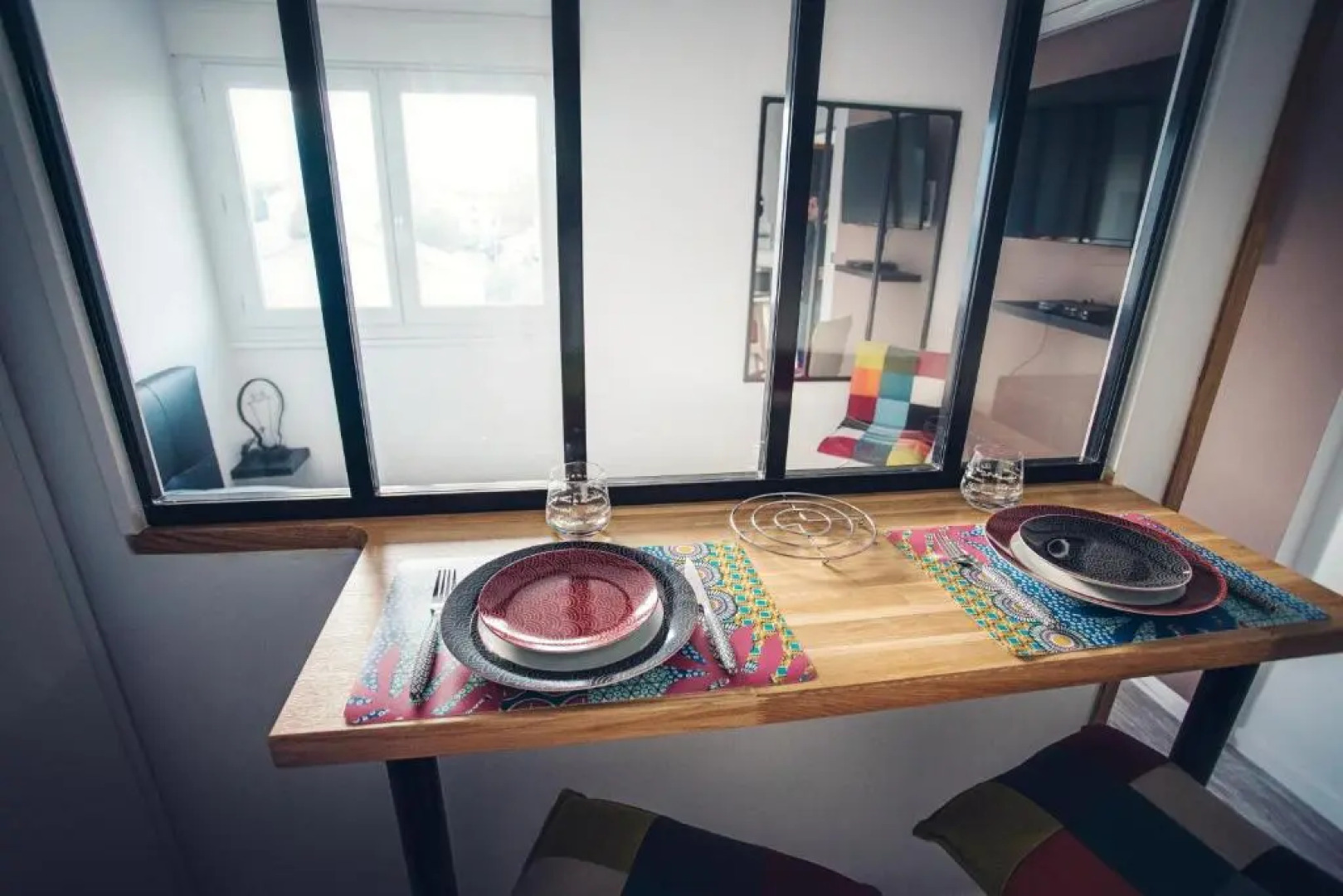 Studio cosy les pieds dans l'eau, climatisé, Parking privé, Vue montagne