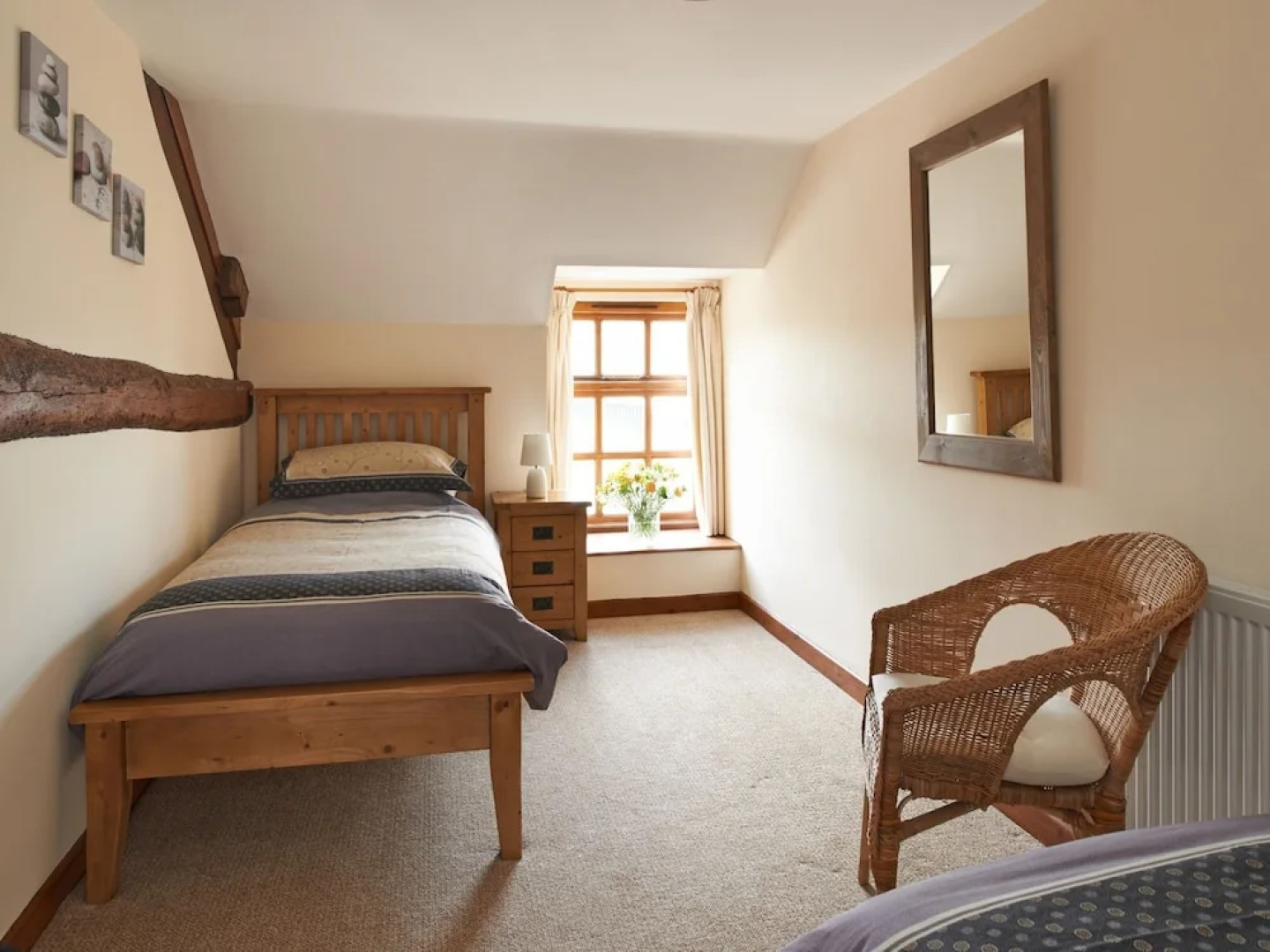 Rural and Comfortable Home Surrounded by the Nature of Brecon