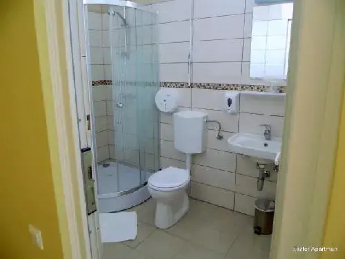 Eszter Apartman