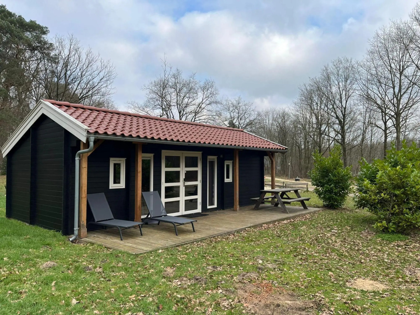 Wooden chalet with microwave, on a holiday park near three national parks
