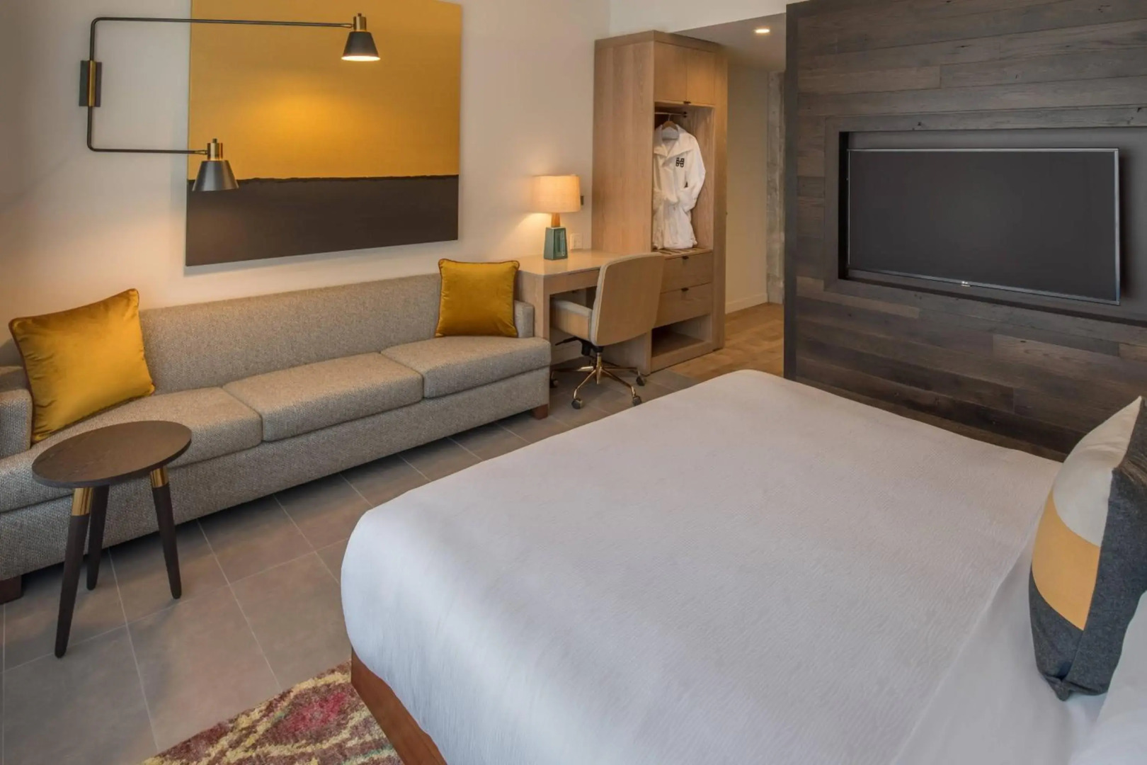 The Hi-Lo, Autograph Collection