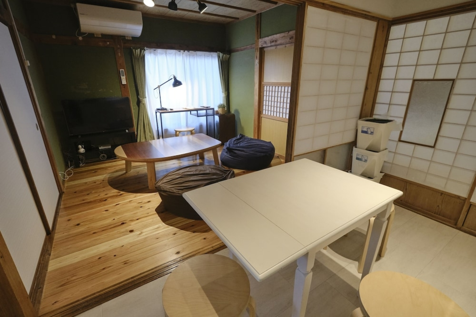 Vacation rentals -kou-