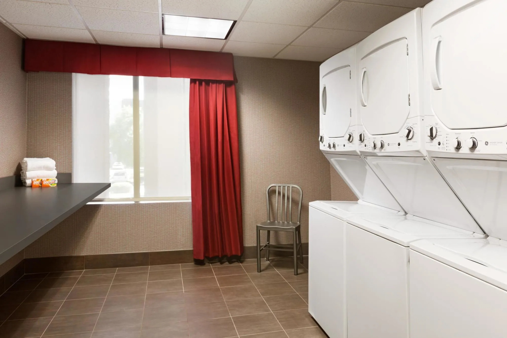 Hampton Inn & Suites Phoenix Glendale-Westgate