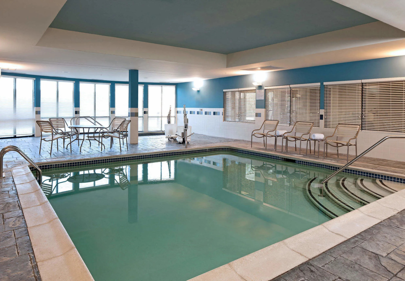 Courtyard By Marriott Farmington