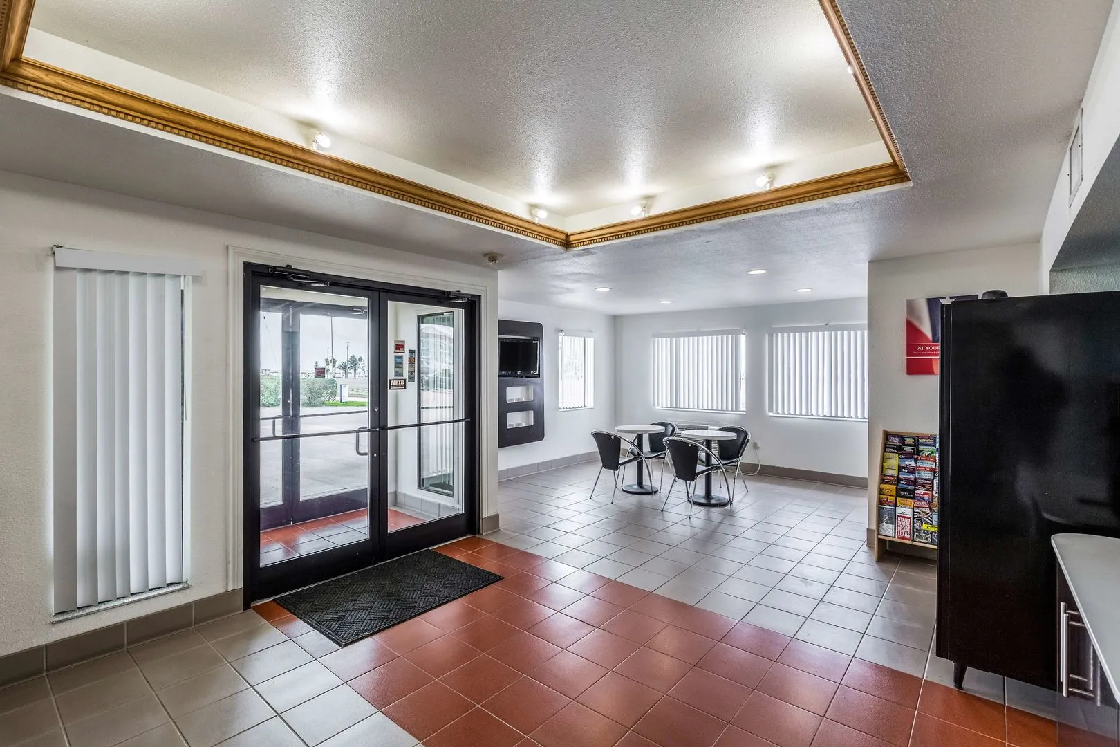 Quality Inn & Suites Port Lavaca near Lighthouse Beach