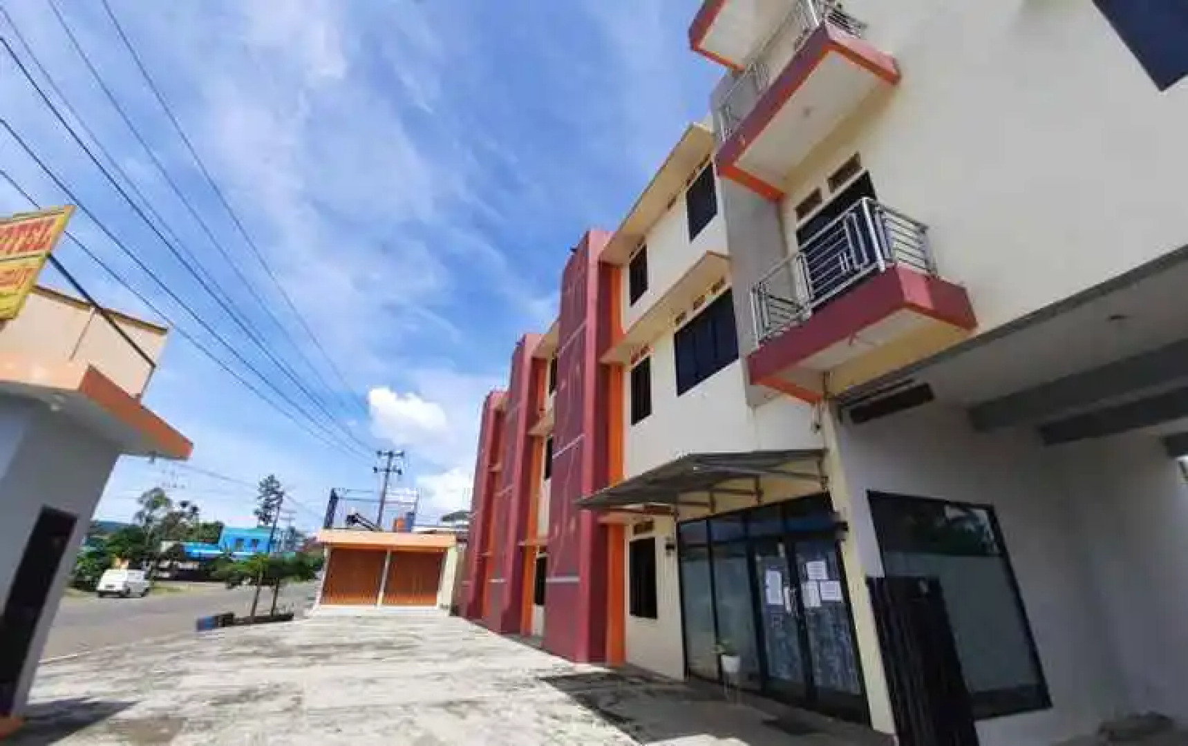 OYO 3373 Favour Hotel