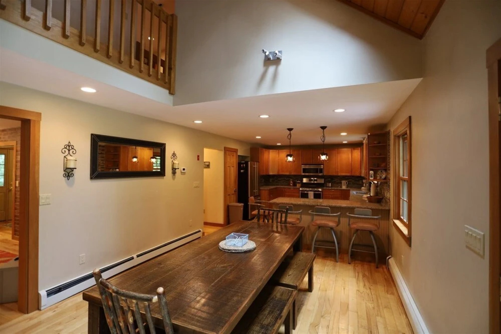 Large 4 Bedroom Pet Friendly Home in Waterville Estates! - Sw201e