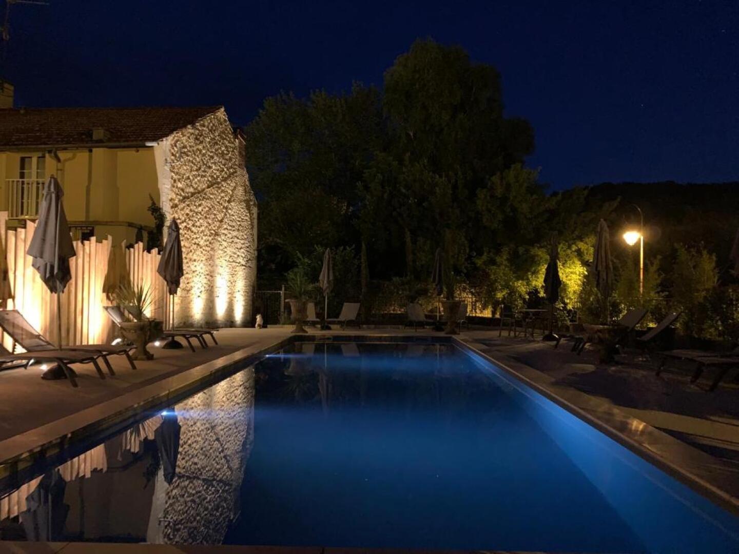 Les appartements d artiste de la Villa du 15 - Restaurant La Maison - piscine chauffée