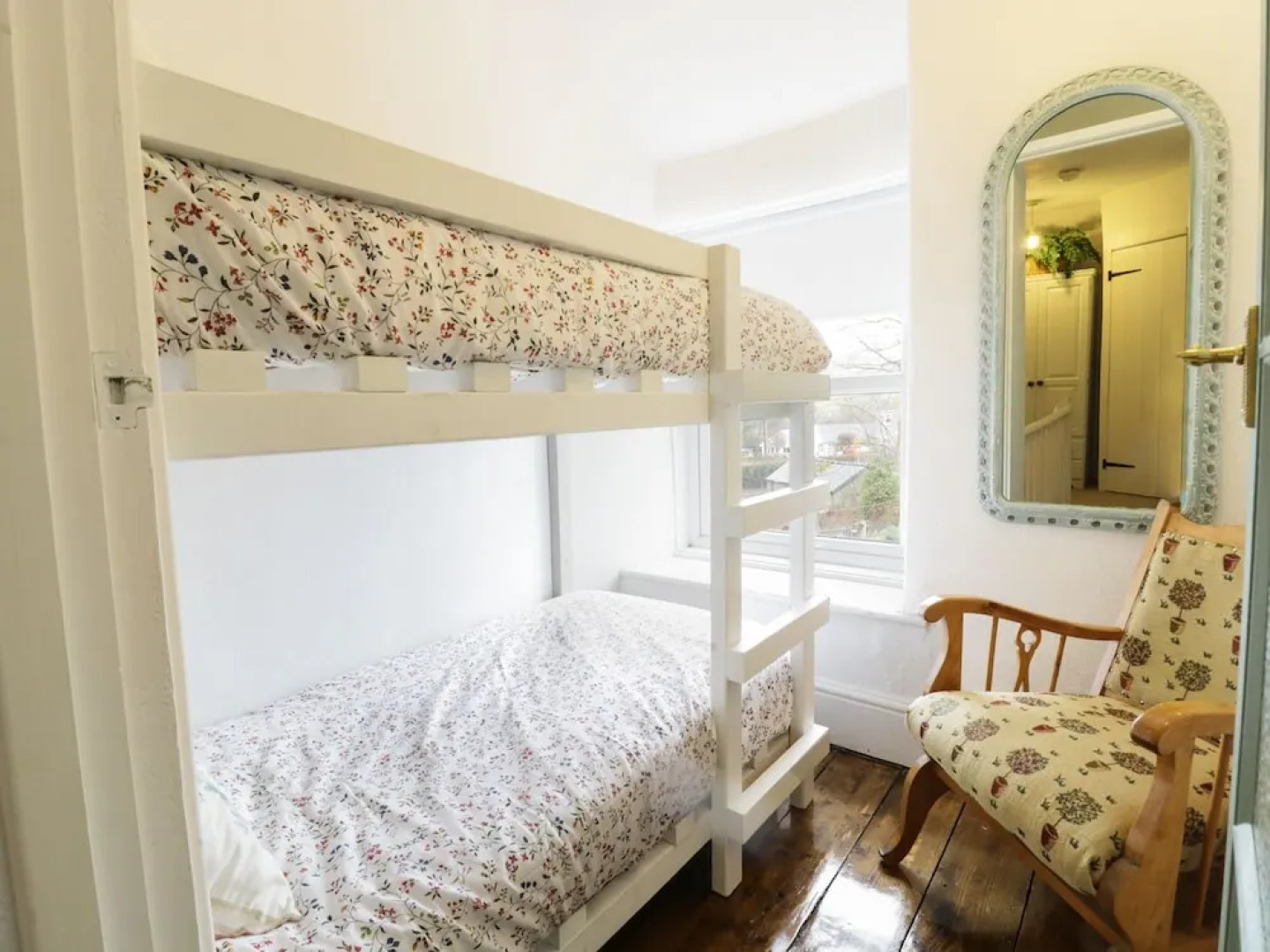 6 Gellilydan Terrace