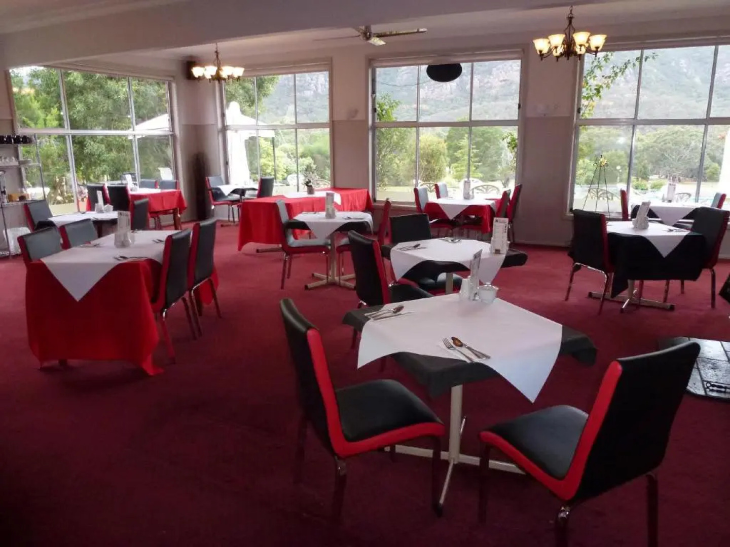 The Grampians Motel & The Views Restaurant