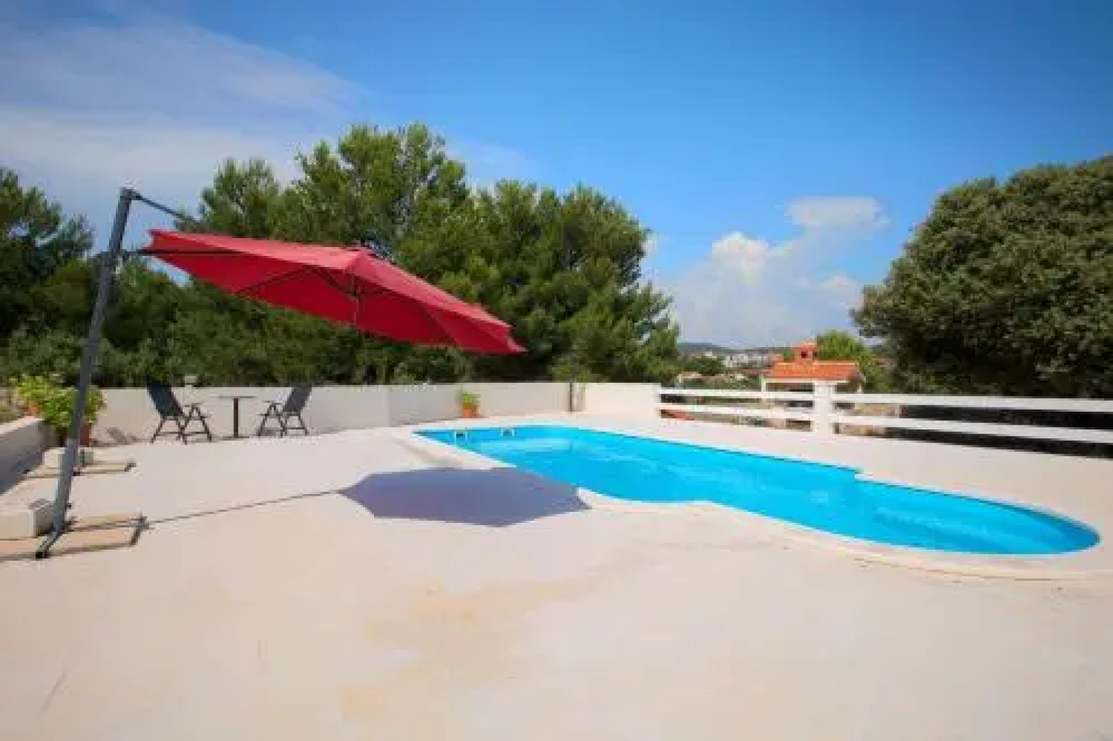 Holiday House Popic