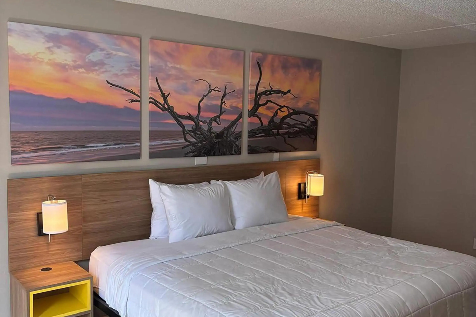 Days Hotel by Wyndham Williamsburg I-64