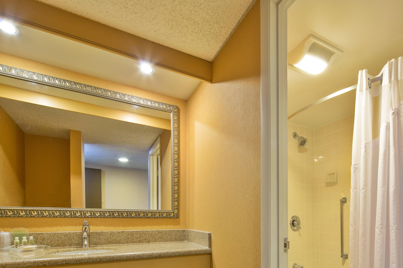 Holiday Inn Nashua