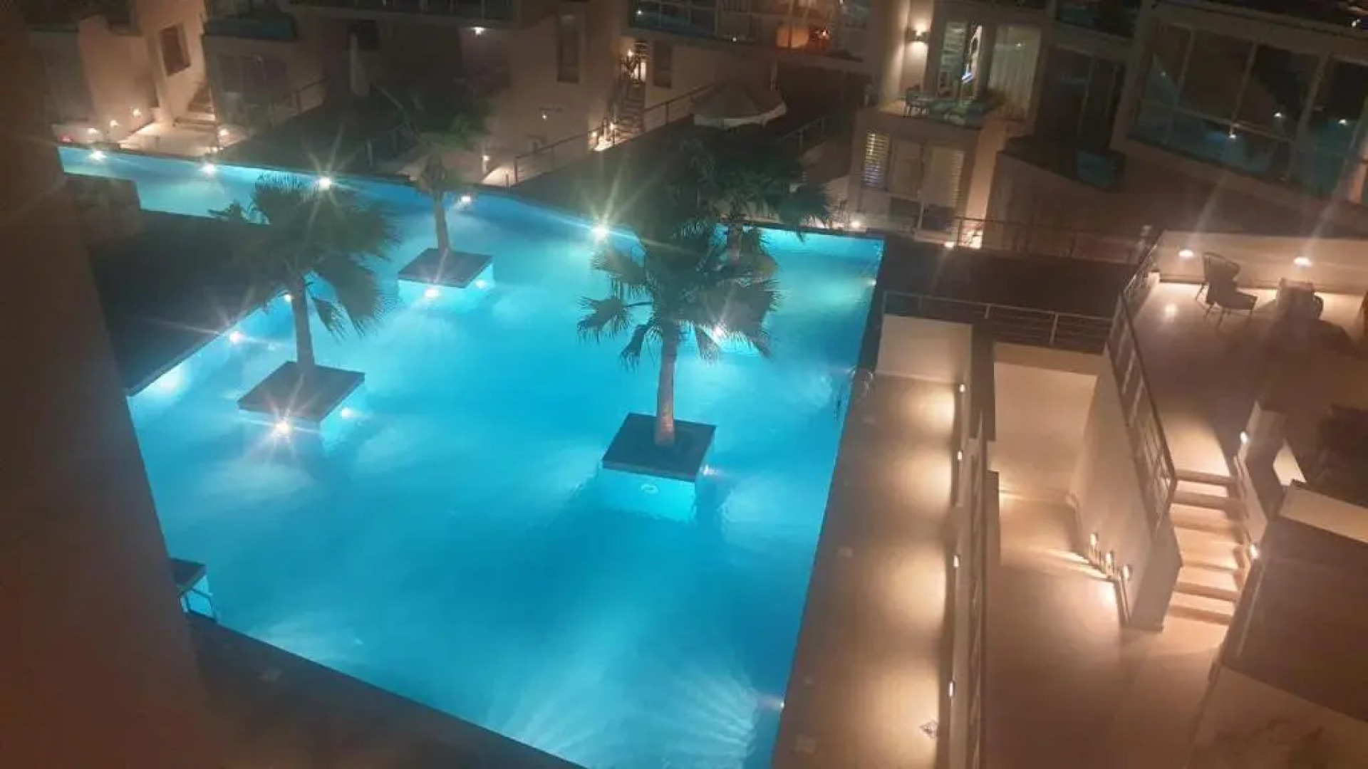 Brilliant 1 bedroom with a full roof in Gouna