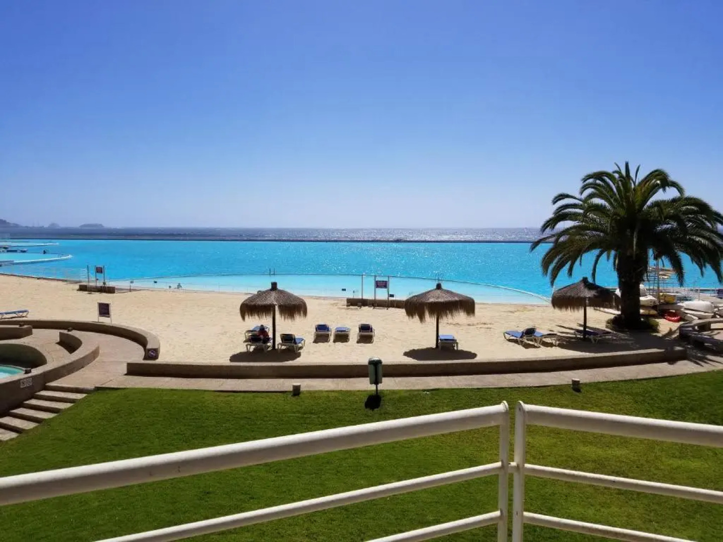 San Alfonso del Mar Frente al Mar