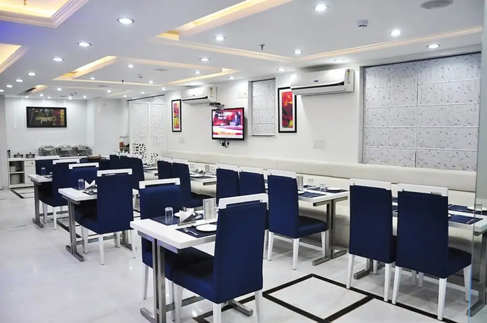 OYO 5121 Hotel Ocean