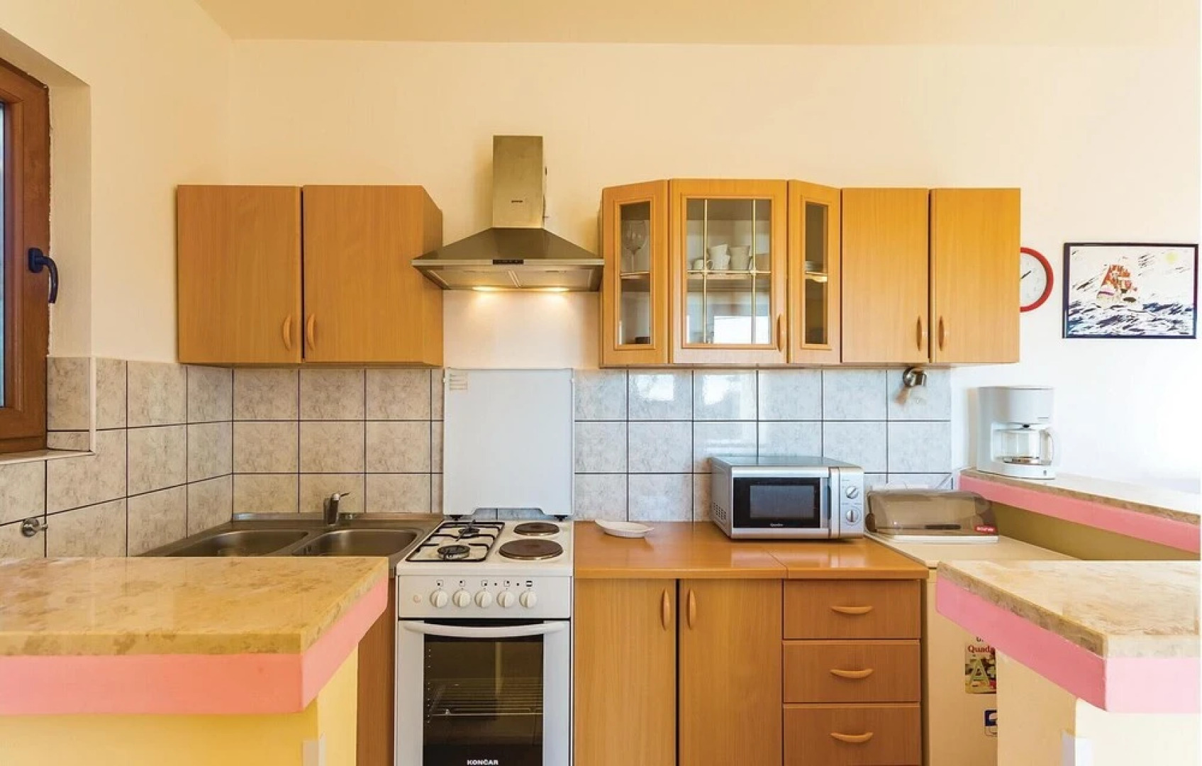 Beautiful Home in Krnica With Wifi and 3 Bedrooms