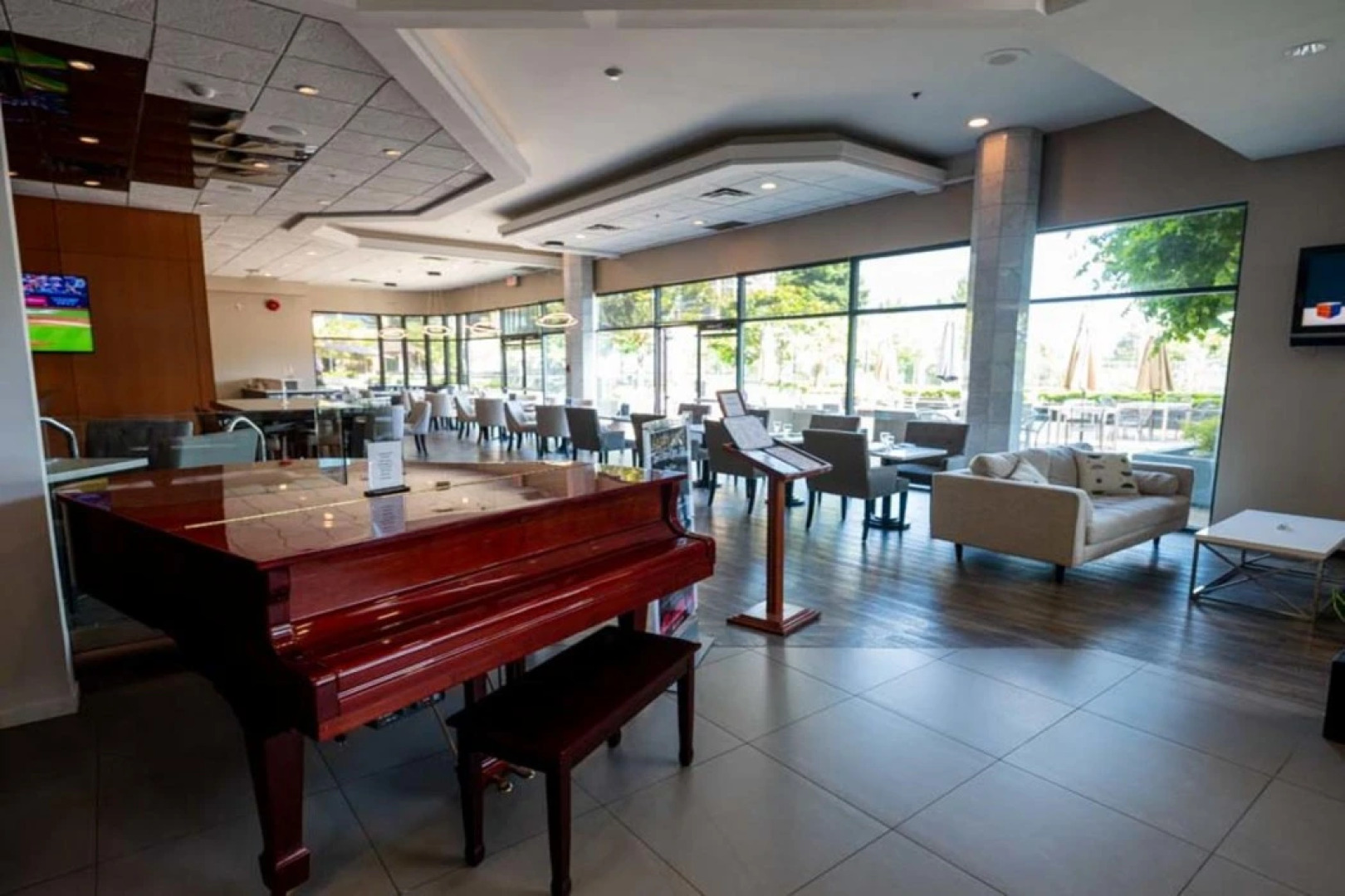 Executive Suites Hotel Metro Vancouver