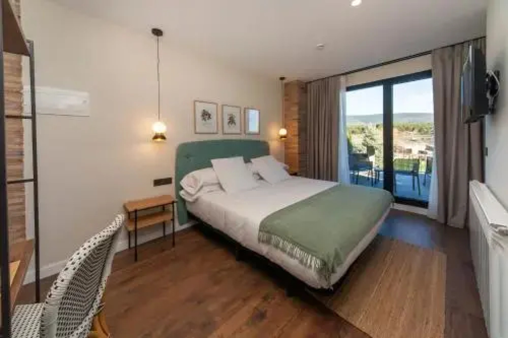 Duruelo Mountain Suites