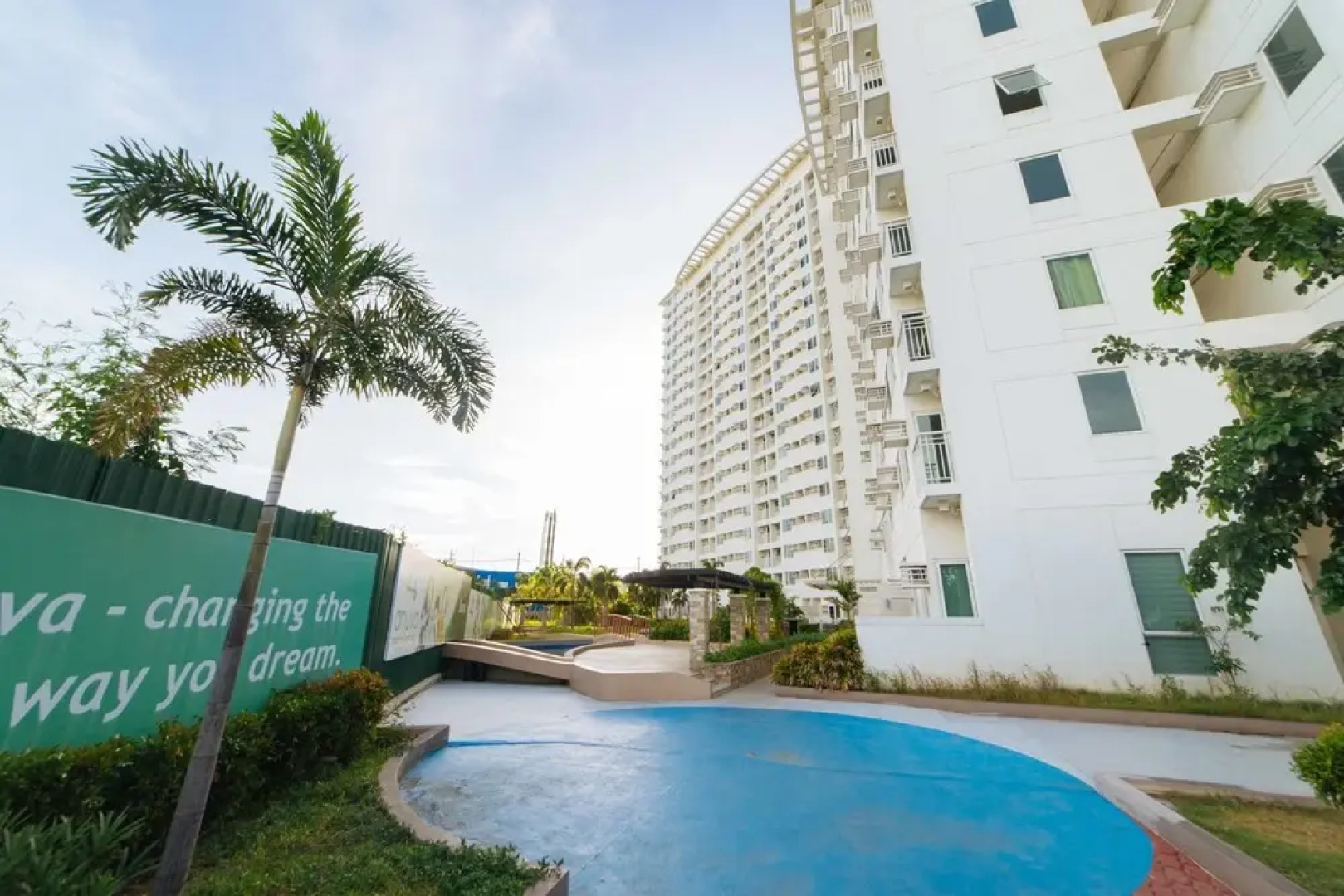 RedDoorz Premium @ Anuva Residences