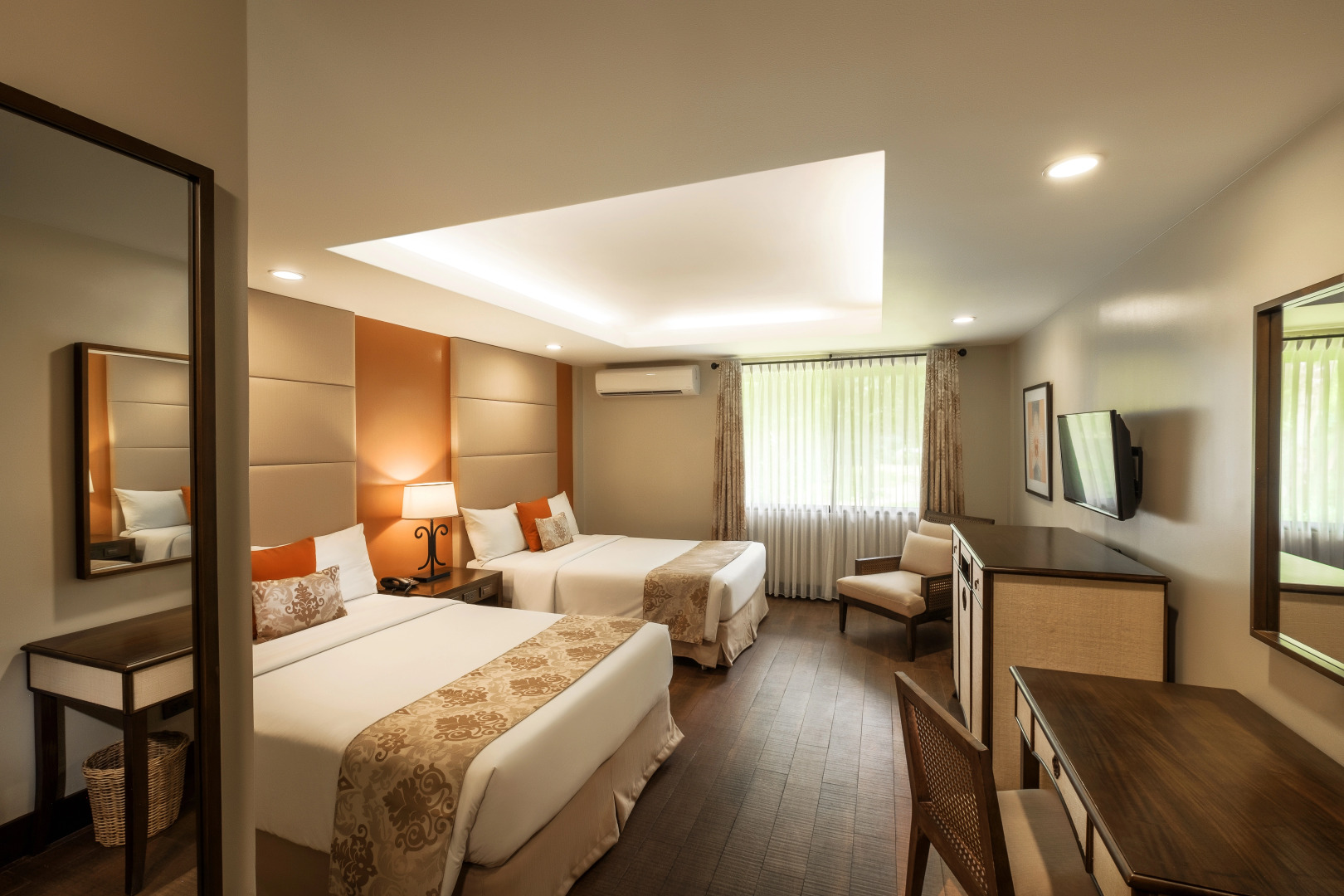 Montebello Villa Hotel