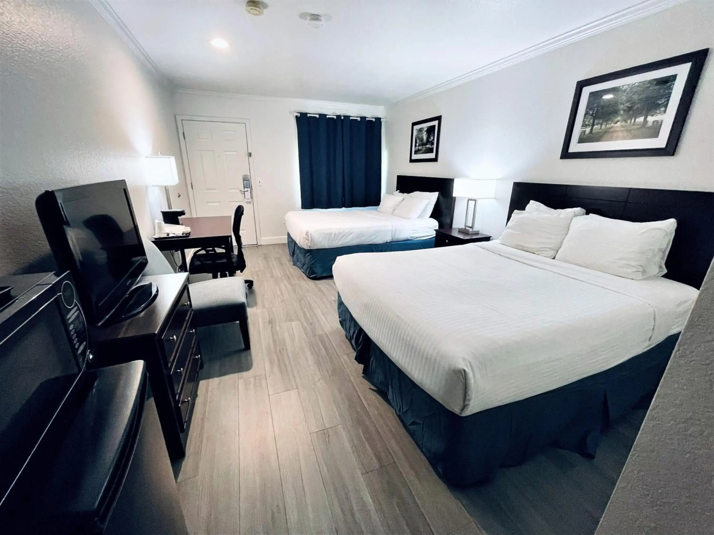 University Park Inn & Suites, an Ascend Collection Hotel