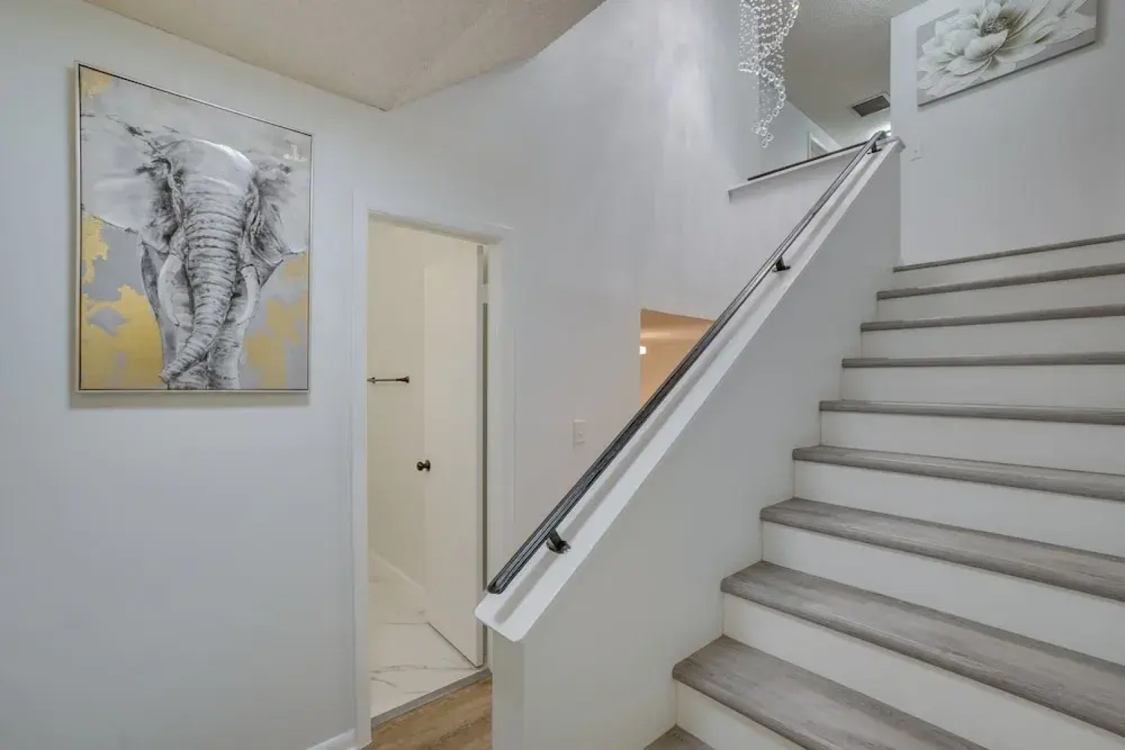 Spacious Tampa Vacation Rental ~ 7 Mi to Beach!