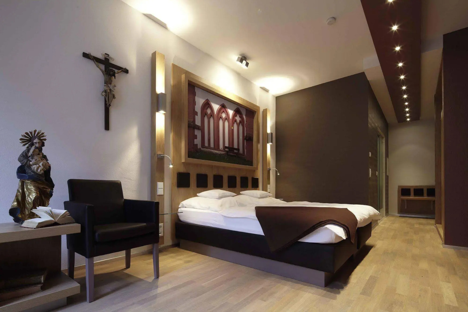 Hotel und Weinhaus Zum Krug