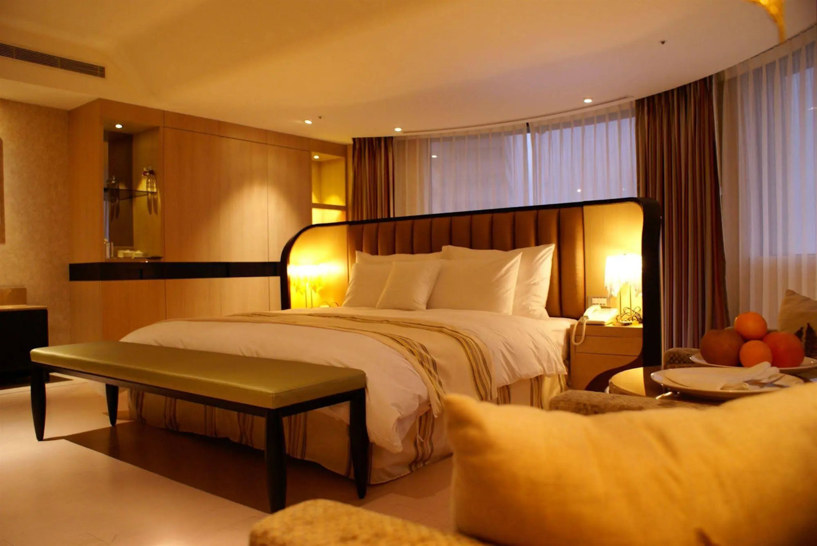 Monarch Skyline Hotel