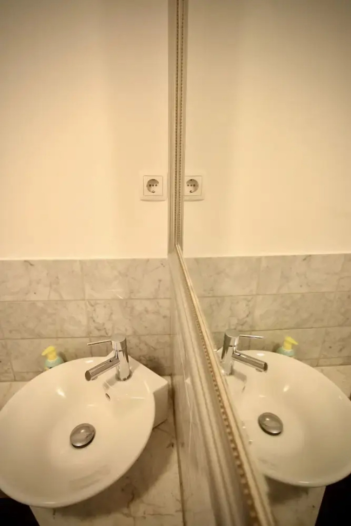 a-domo Apartments Mülheim - Apartments, Lofts & Hostel Rooms - short or longterm - single or grouptravel