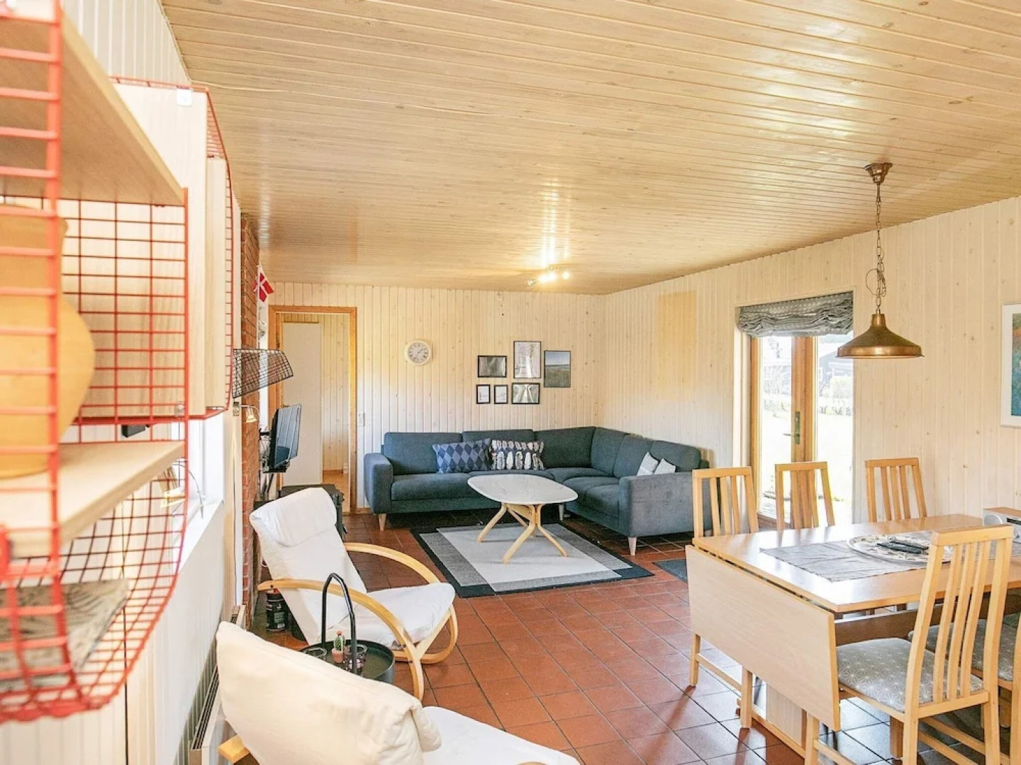 Modern Holiday Home in Humble With Sauna