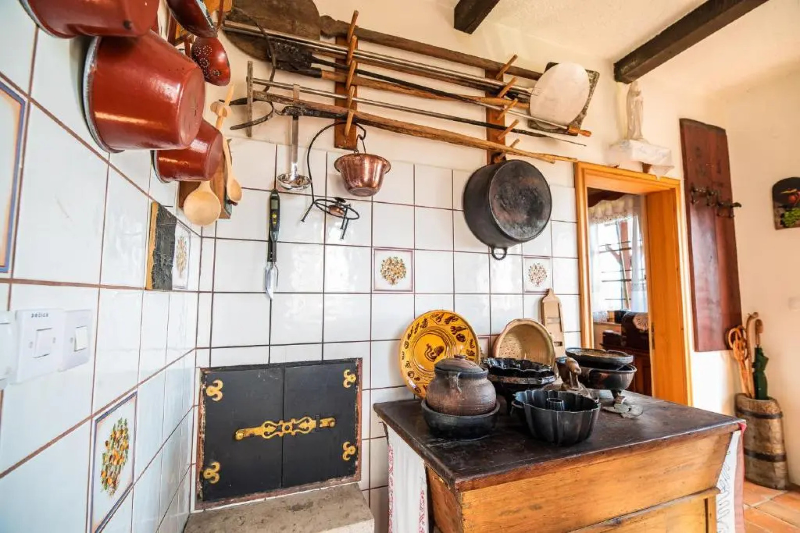 Authentic Countryside Villa With Hot tub