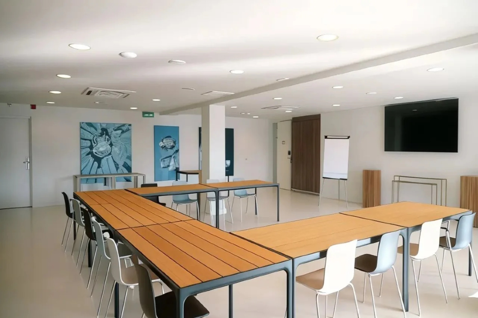 Papagayo Beach Hotel