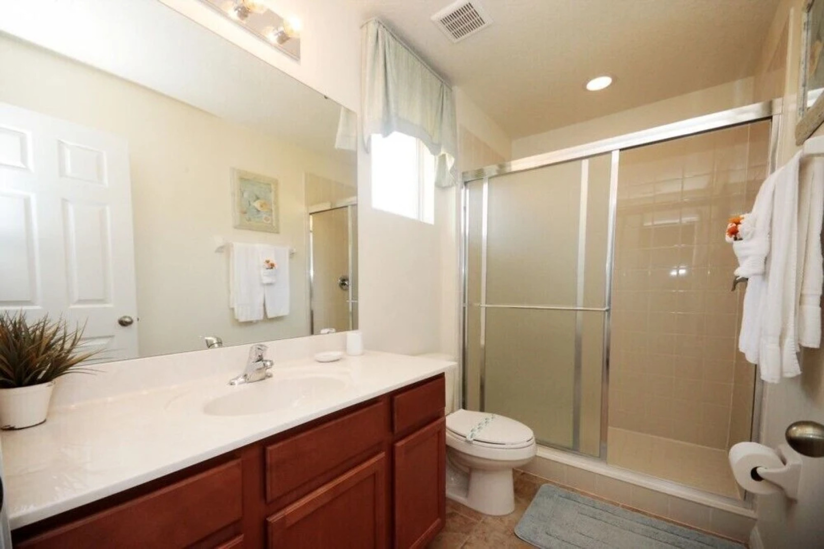 301 Las Fuentes Drive 6 Bedroom Home