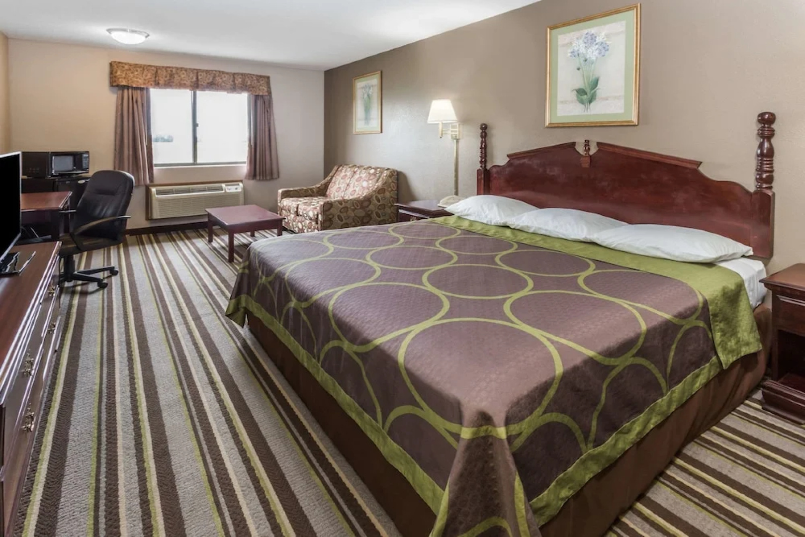 Super 8 Yorkville