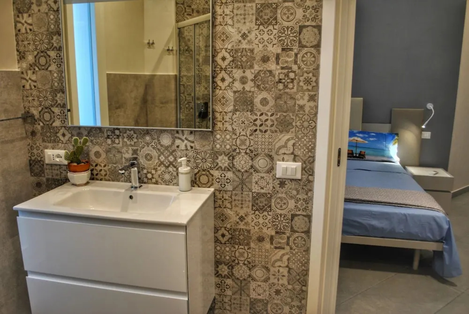 Villa Dedalisa by holidayngo