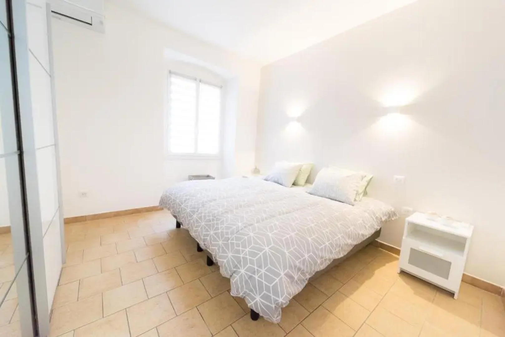 Ravissant Triplex et Duplex au Centre de Pont St Esprit