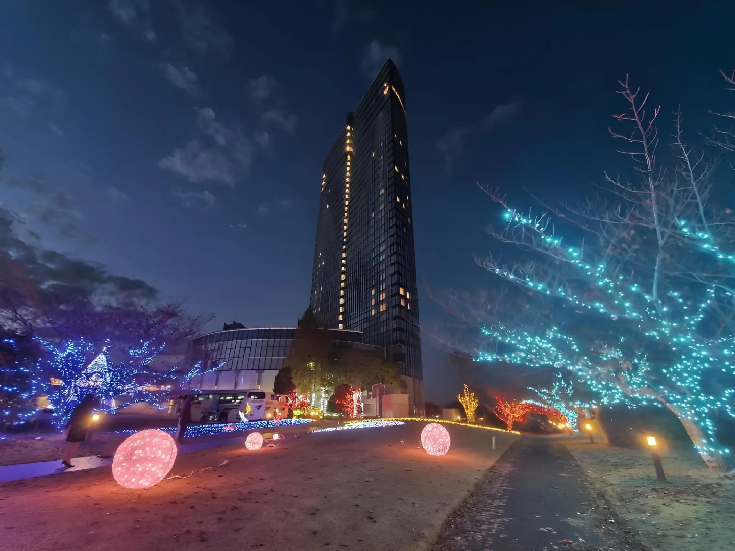 Lake Biwa Otsu Prince Hotel