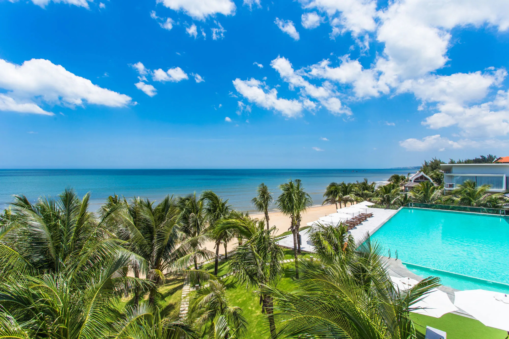 Villa Del Sol Beach resort & Spa
