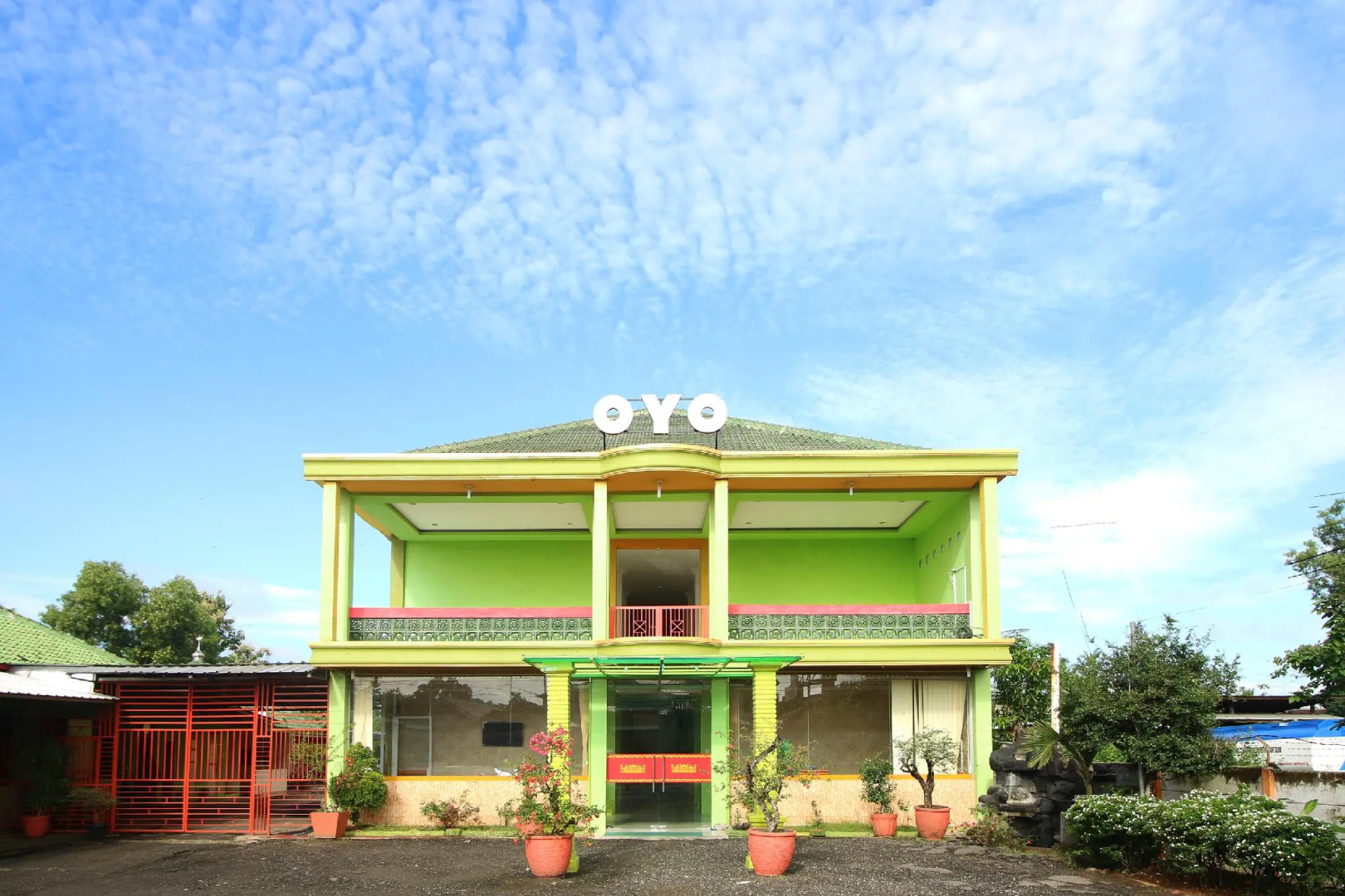 OYO 2596 Homestay Hj. Suharti